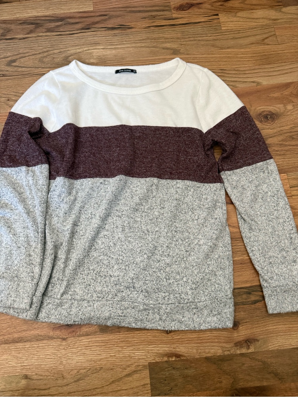 Pink Clover White, Maroon & Light Gray Colorblock Long Sleeve Top